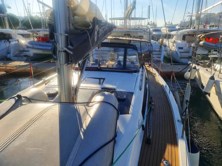 Alquiler de Dufour Dufour 430 en Murter-Kornati