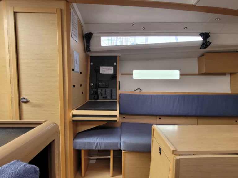 Alquiler de Jeanneau Sun Odyssey 349 en Saint-Quay-Portrieux