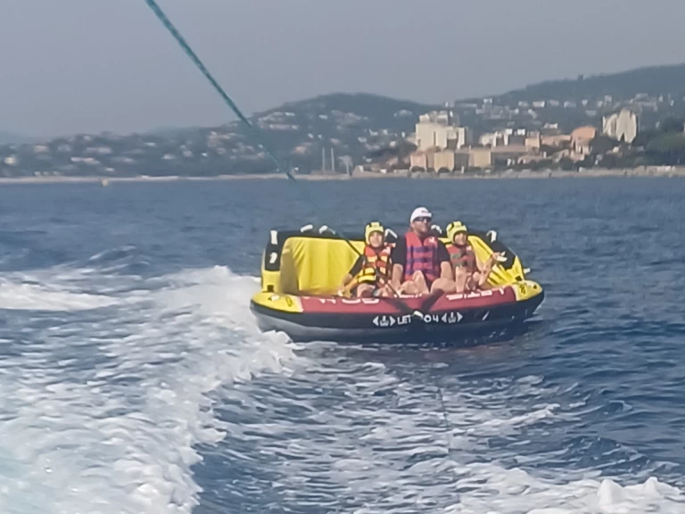 Alquiler de Boston Whaler Boston Whaler 170 super sport en Sainte-Maxime