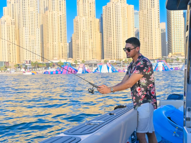 Catamarán para alquilar Dubai al mejor precio