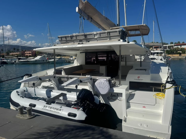 Alquiler de Catamarán, con o sin patrón Fountaine Pajot Furnari