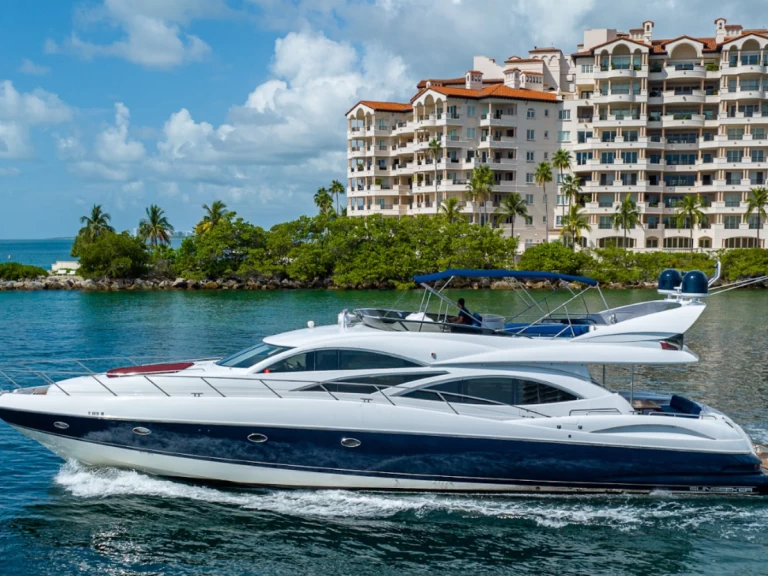Alquiler Yate de lujo Sunseeker con o sin  título de navegación