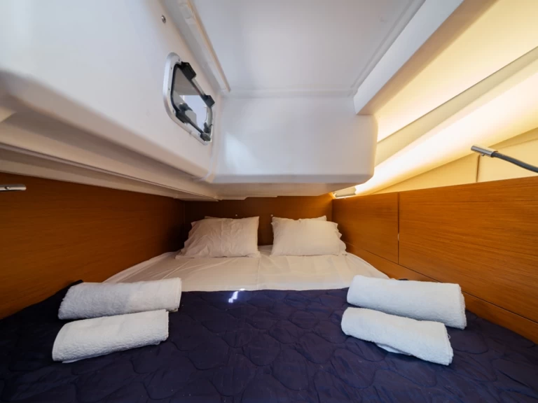 Alquiler de Jeanneau Sun Odyssey 440 en Lávrio