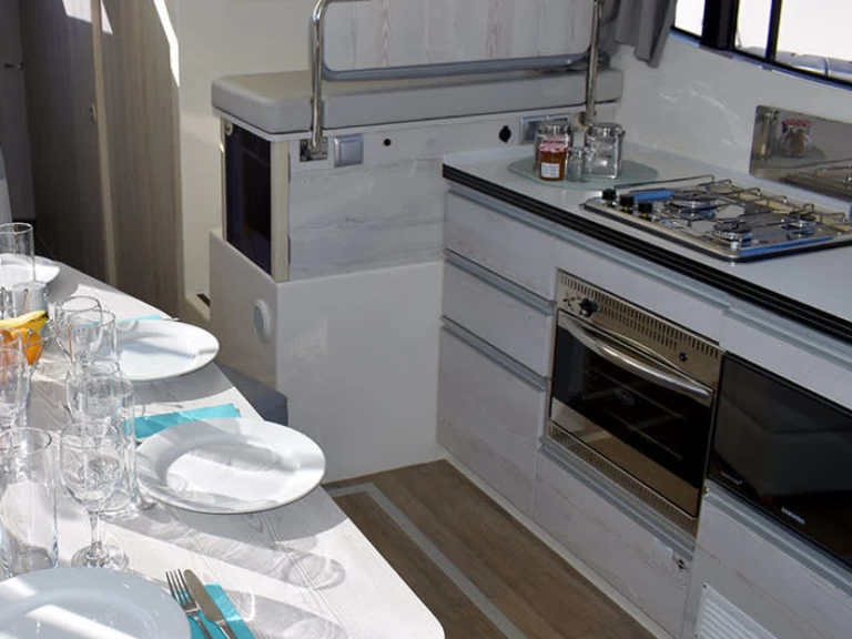 Alquiler de Le Boat Horizon 4 en Branges