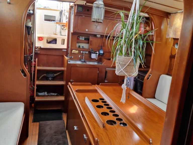 Alquiler de Velero, con o sin patrón Amel Santa-Maria-Poggio