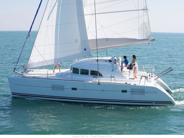 Alquiler de Catamarán, con o sin patrón Bénéteau Pointe-à-Pitre