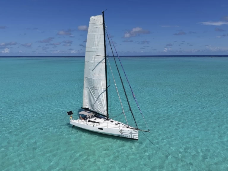 Alquiler Velero Pogo Structures con o sin  título de navegación