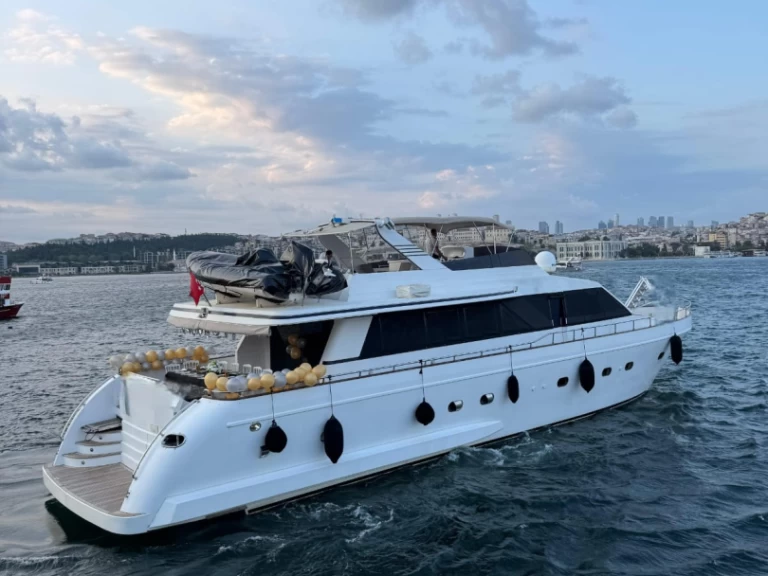 Alquiler de costome made  costome made  en Bodrum