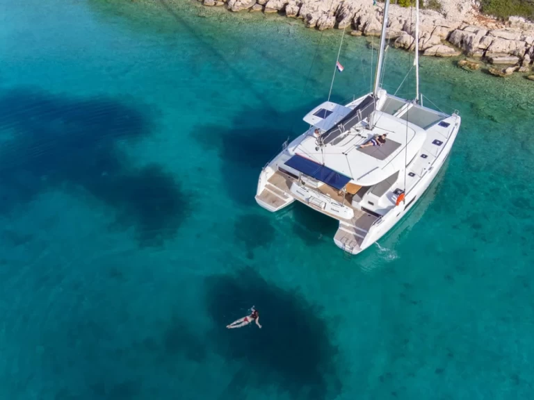 Alquiler Catamarán en Pula - Lagoon Lagoon 42