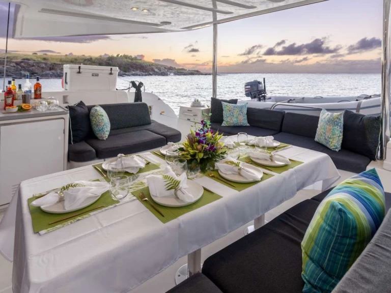 Yate de lujo para alquilar Islas Vírgenes Británicas al mejor precio