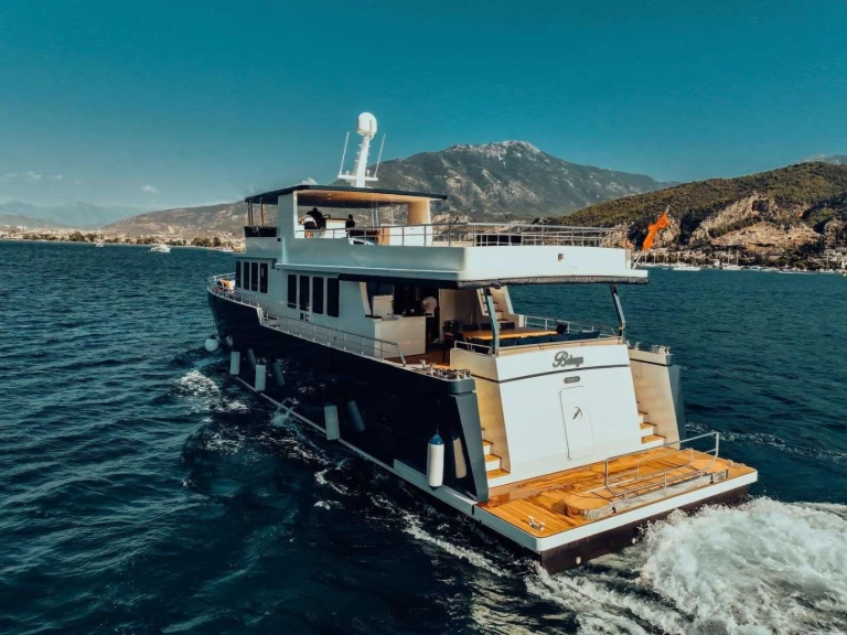 Alquiler de Custom BELUGA en Fethiye