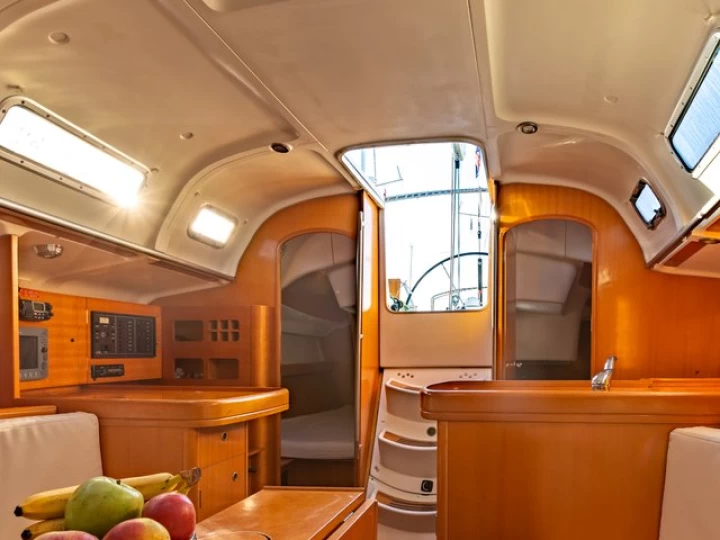 Alquiler de barcos Punat barato de First 40.7