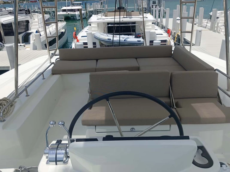 Alquiler de Lagoon Lagoon 51 en Marsh Harbour