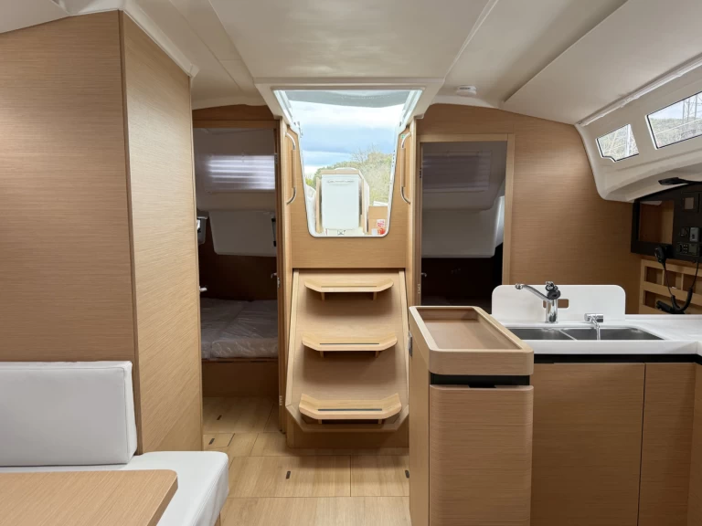 Alquiler de Velero, con o sin patrón Jeanneau Rogoznica