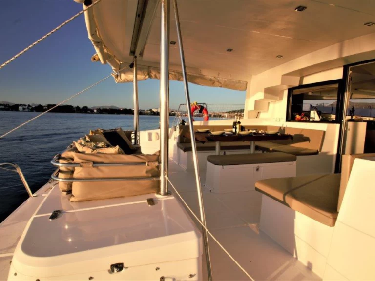 Alquiler Catamarán en Isla Corazón de Jesús - Bali Bali 4.5