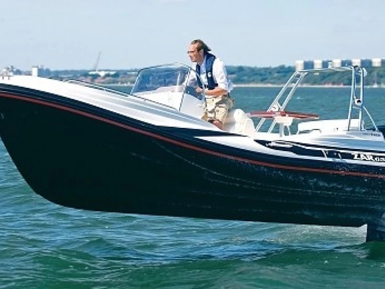 Neumática para alquilar Port de Pollença al mejor precio