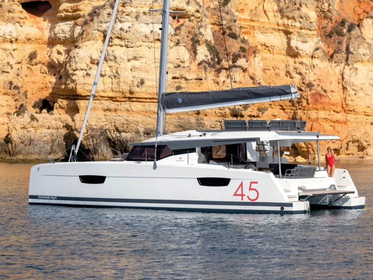 Alquiler de embarcaciones Fountaine Pajot Elba 45 enCapo d'Orlando en Samboat