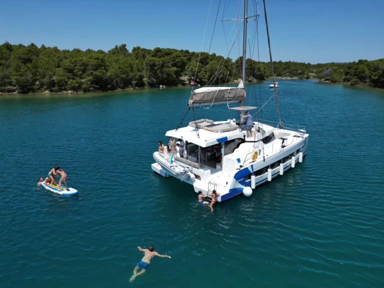 Alquiler de Bali Bali Catspace Voile en Seget Donji