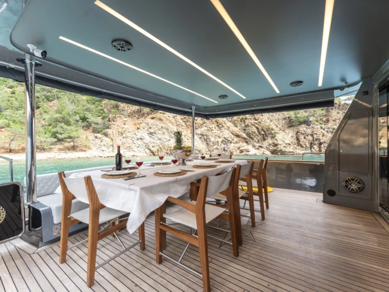 Alquiler de Yate de lujo, con o sin patrón  Falcon Yachts Göcek