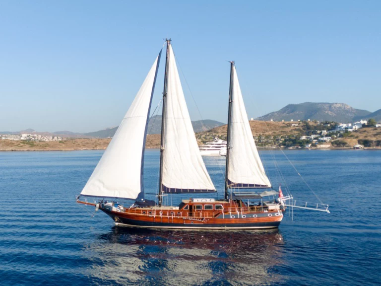 Alquiler Lávrio - Custom Made Capricorn 1 en SamBoat