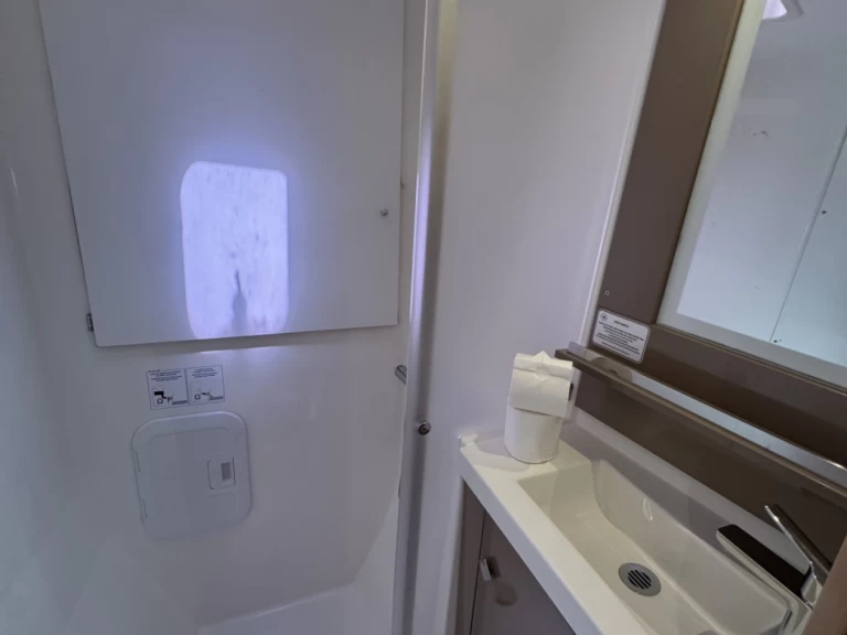 Alquiler Catamarán Fountaine Pajot con o sin  título de navegación