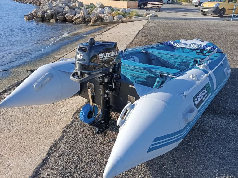 Alquiler de Lancha, con o sin patrón Gladiator Francia