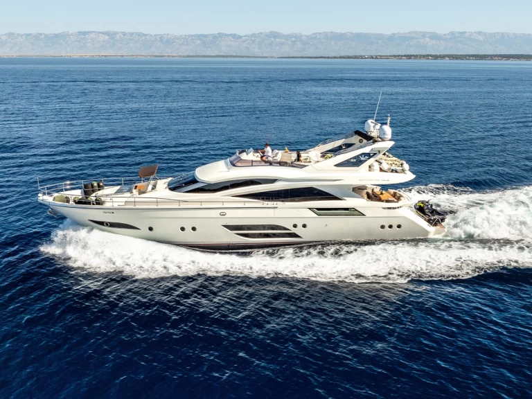 Dominator-Shipyard Dominator 780S Deluxe de alquiler a Sukošan