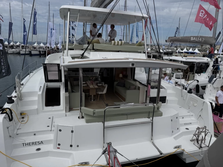 Catamarán para alquilar Lefkáda al mejor precio