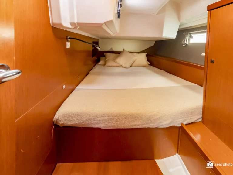 Bénéteau Oceanis 45 de alquiler a Cannigione