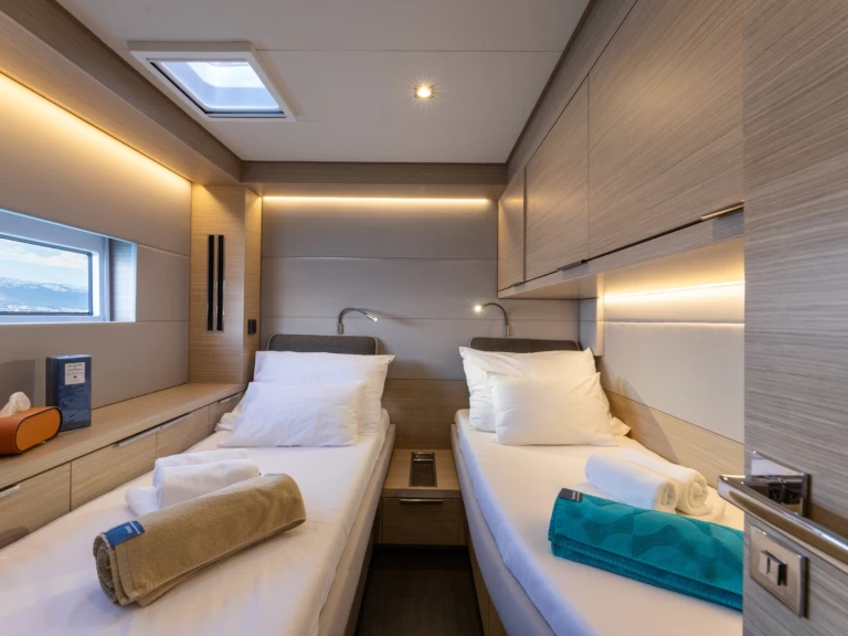 Lagoon Lagoon 55 (2026) de alquiler a Split