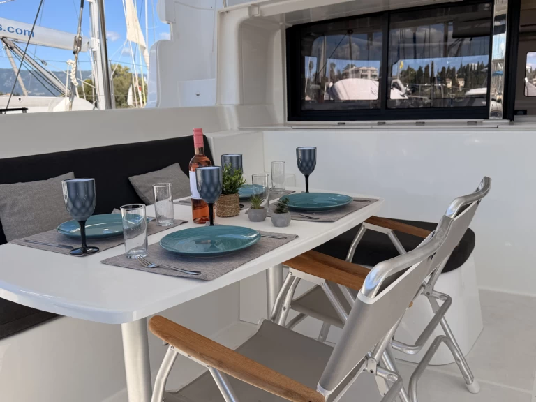 Alquiler de Lagoon Lagoon 46 en Gouviá