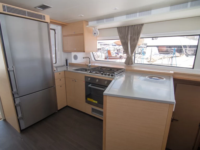 Alquiler de Lagoon Lagoon 52 F en Ibiza (Ciudad)