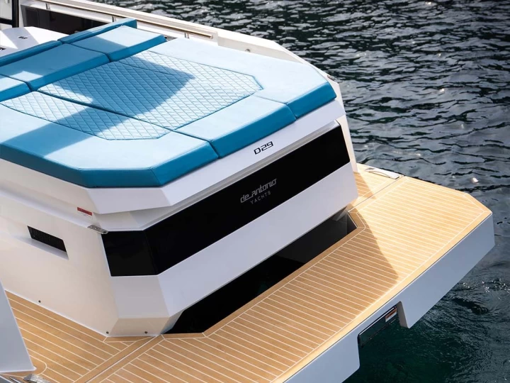 De Antonio D29 de alquiler a Porto Badino