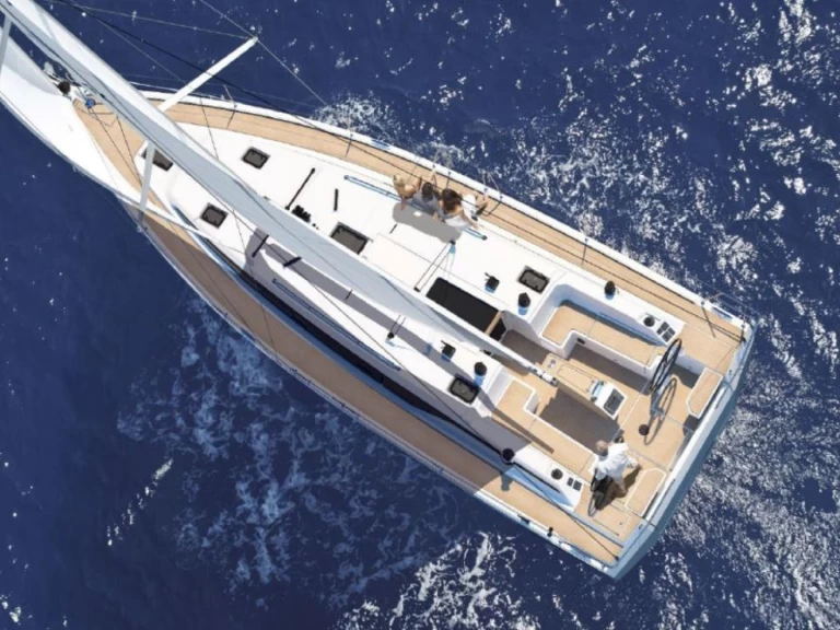 Alquiler de Bavaria Bavaria C42 en Álimos