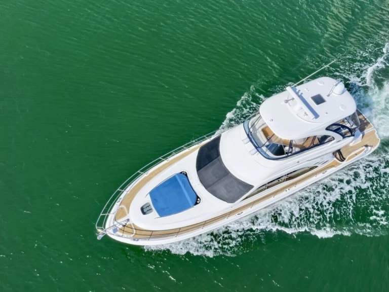 Alquiler de Sea Ray 56 en Miami