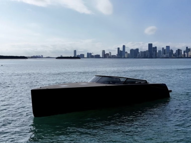 Alquiler Lancha VanDutch con o sin  título de navegación