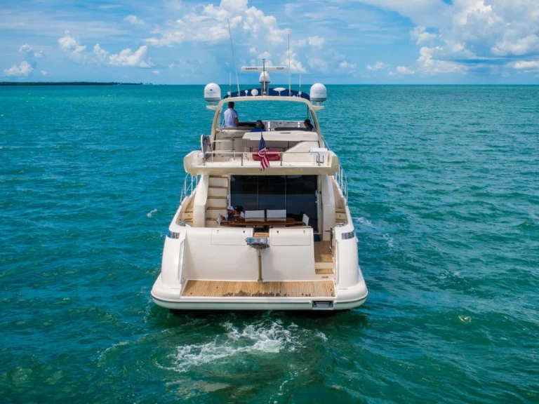 Alquiler de barcos Miami Beach barato de Azimut 62 Fly