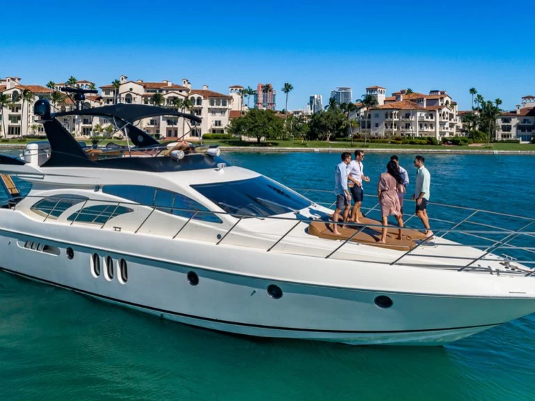 Alquiler de barcos Miami Beach barato de Azimut 62 Fly