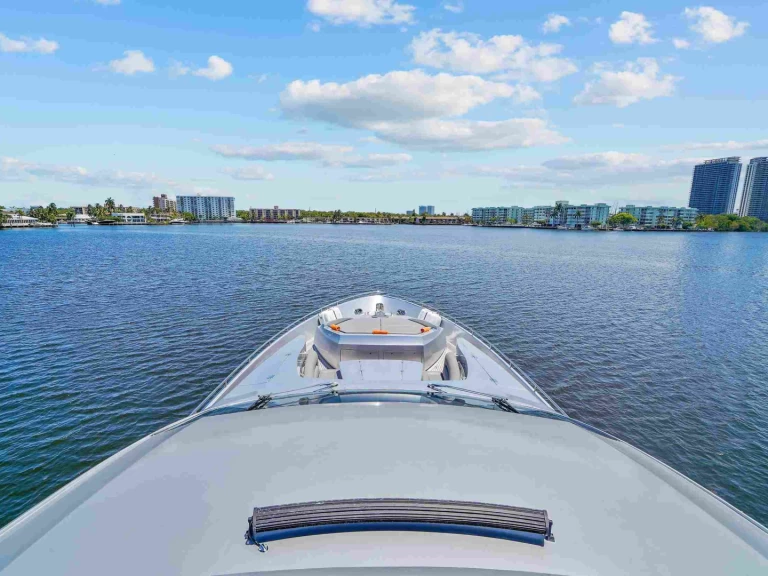 Alquiler Miami Beach - Pershing Pershing 94' en SamBoat