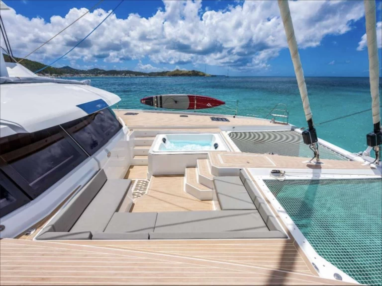 Alquiler Yate de lujo Fountaine Pajot con o sin  título de navegación
