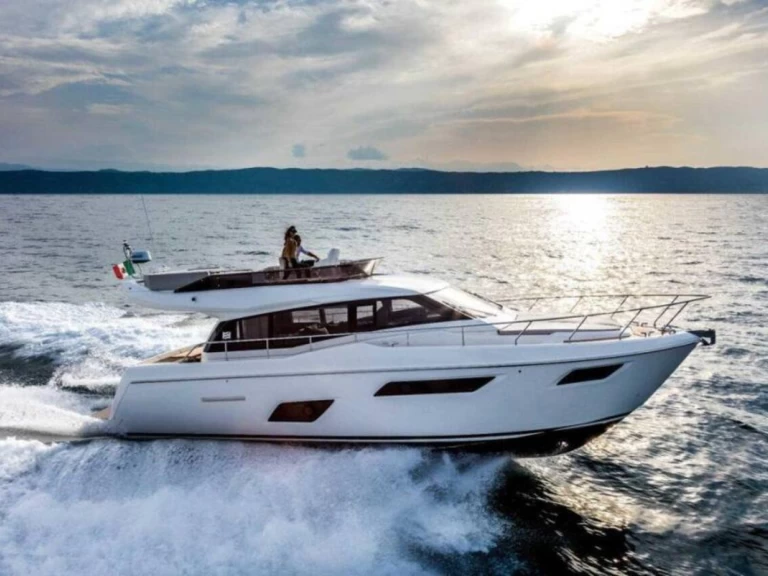 Alquiler de Ferretti Ferretti Yachts 450 en Rogoznica