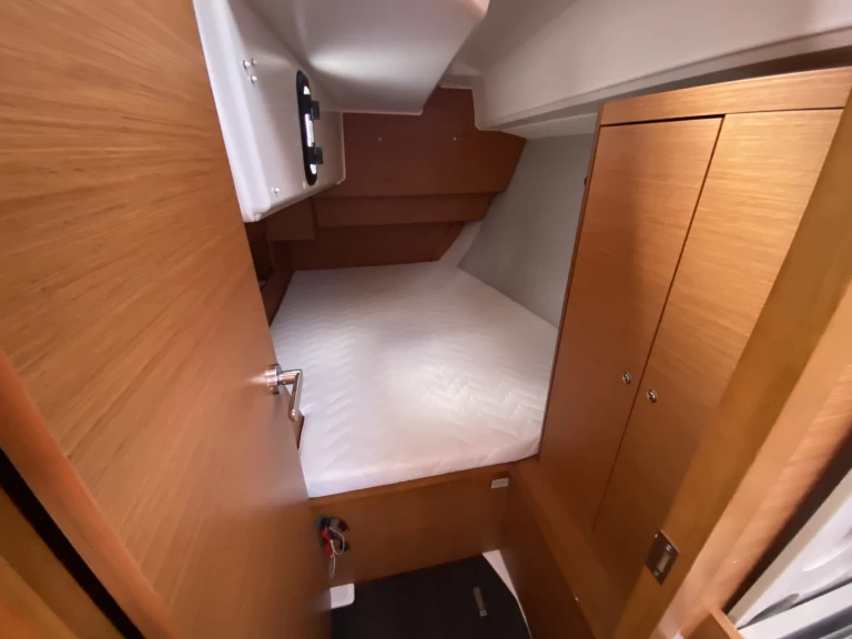 Velero para alquilar Ajaccio al mejor precio