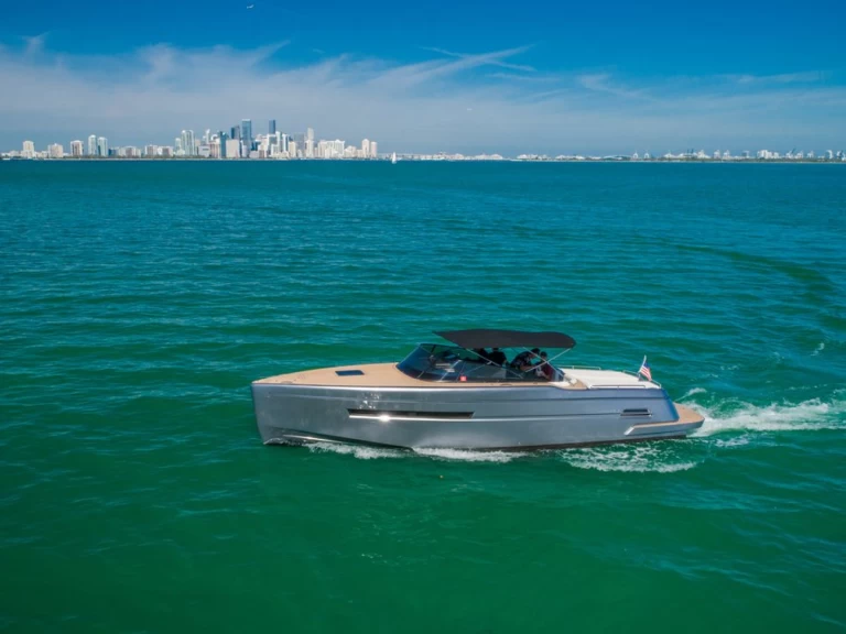 Canard 36 de alquiler a Miami
