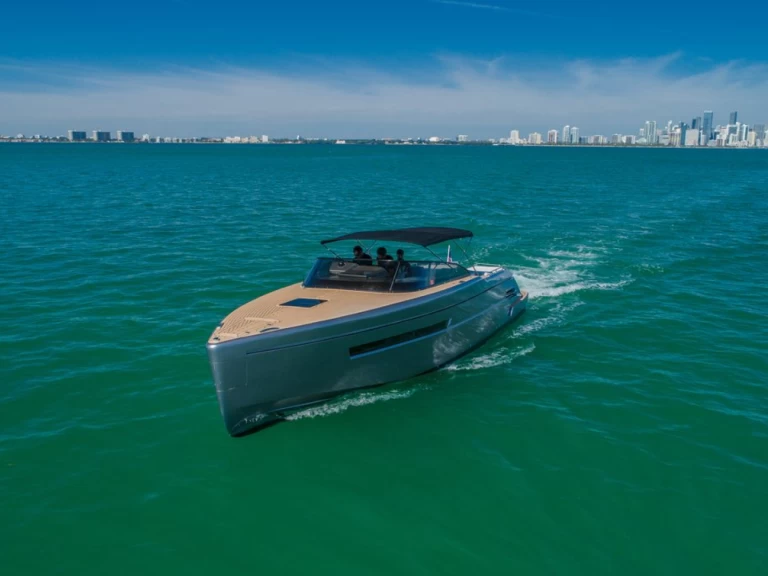 Alquiler de Canard 36 en Miami