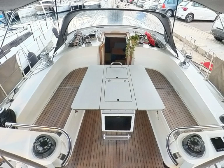 Alquiler de Bavaria Bavaria 45 Cruiser en Pointe-à-Pitre