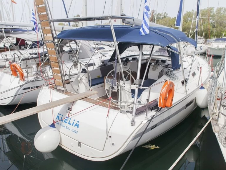 Bavaria Cruiser 40 de alquiler a Préveza