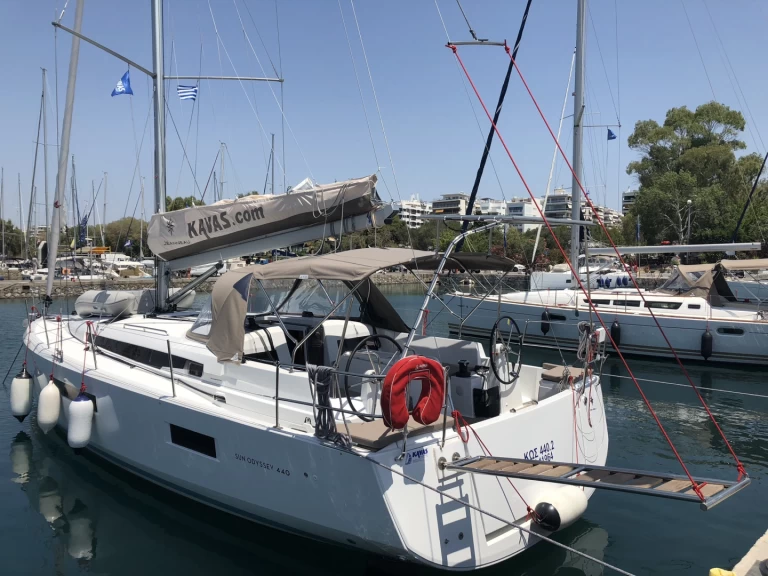 Jeanneau Sun Odyssey 440 de alquiler a Álimos