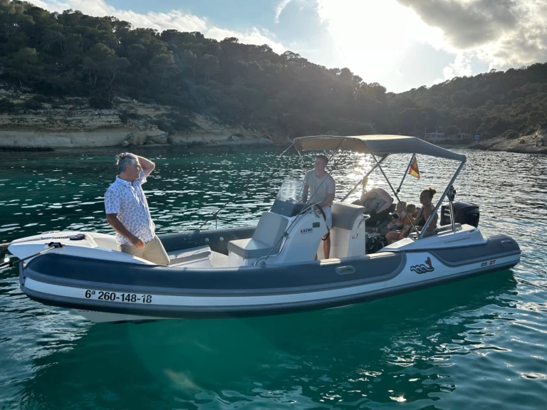 MV Marine GT25 de alquiler a El Toro