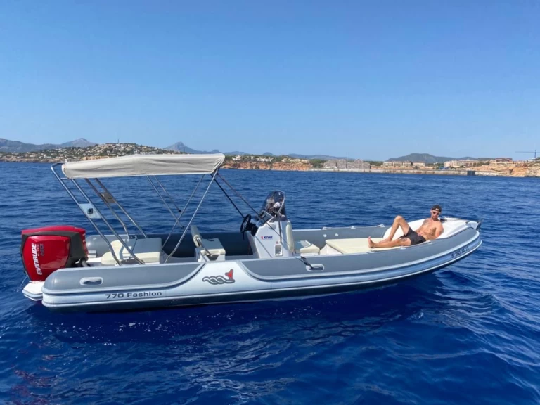 Alquiler de embarcaciones MV Marine 770 enEl Toro en Samboat