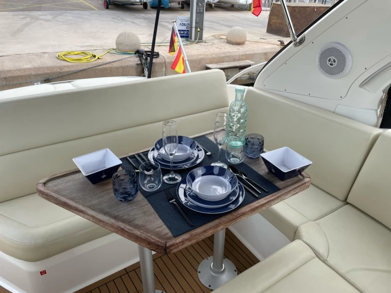 Alquiler Lancha Bavaria con o sin  título de navegación